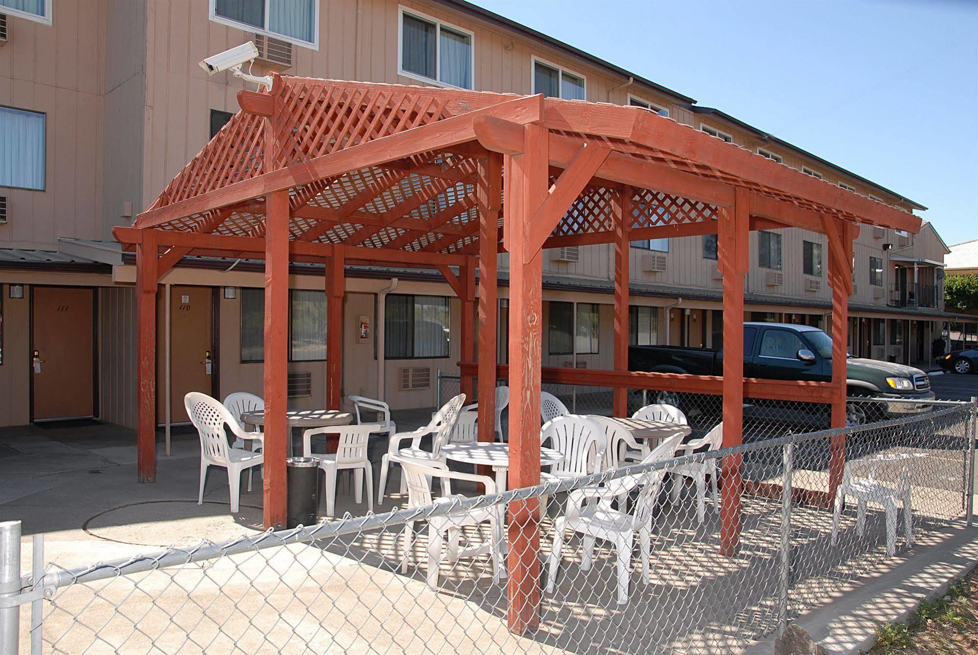 Redmond Inn Exterior foto